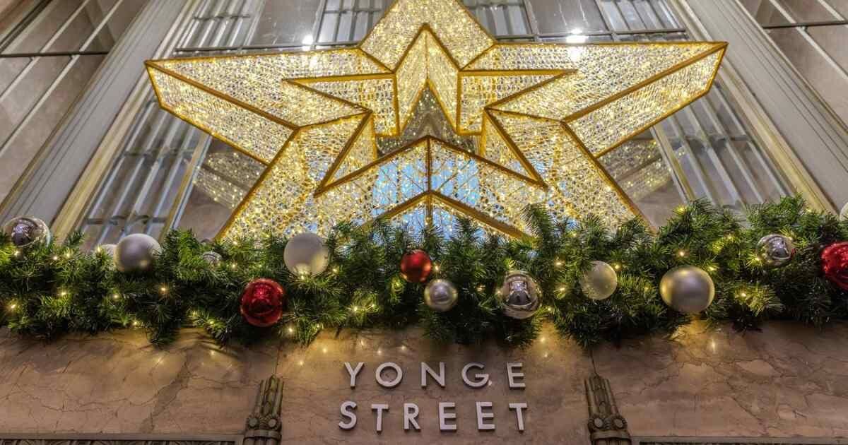 Giant light up star display over Younge Street sign 